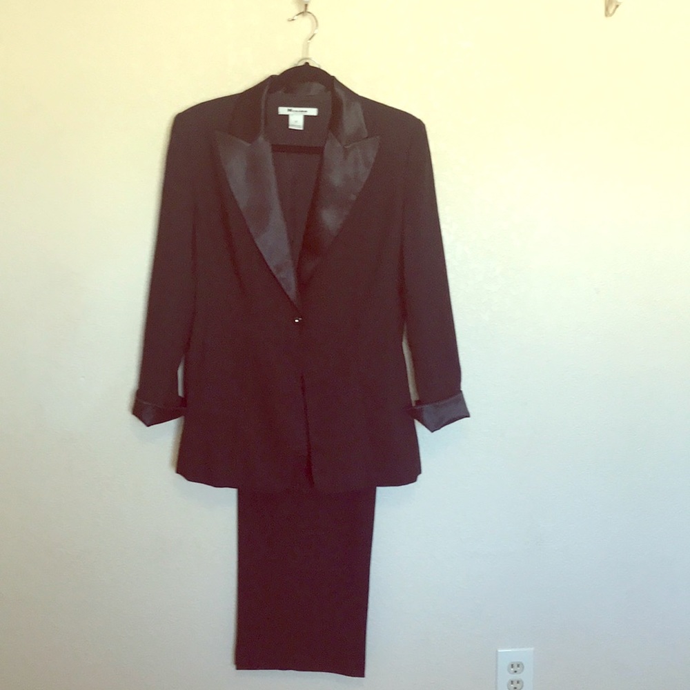 Pants Suit